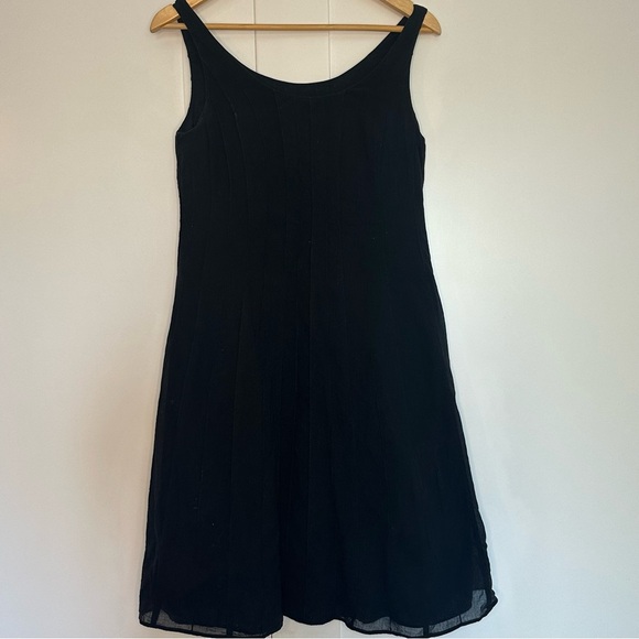 🎆 EILEEN FISHER Black Seamed Cotton Overlay A-line Flare Trapeze Dress Small LBD - Picture 1 of 7